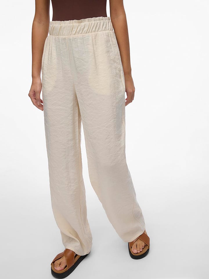 Vero Moda Spodnie "Queeny" w kolorze kremowym rozmiar: S