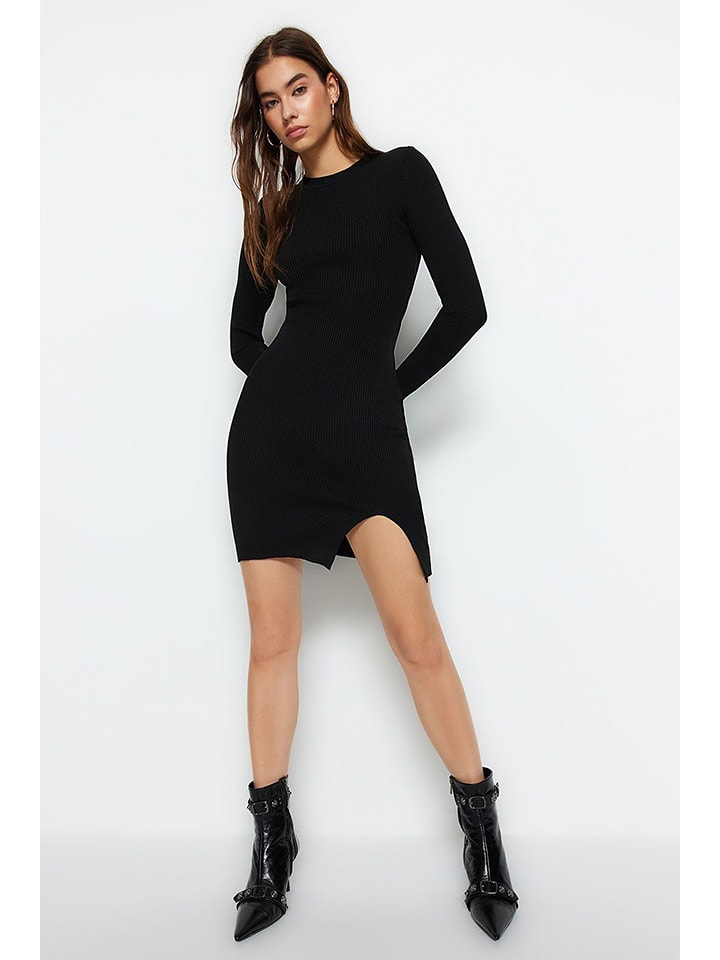 trendyol Kleid in Schwarz - 59% | Größe L | Damen-kleider