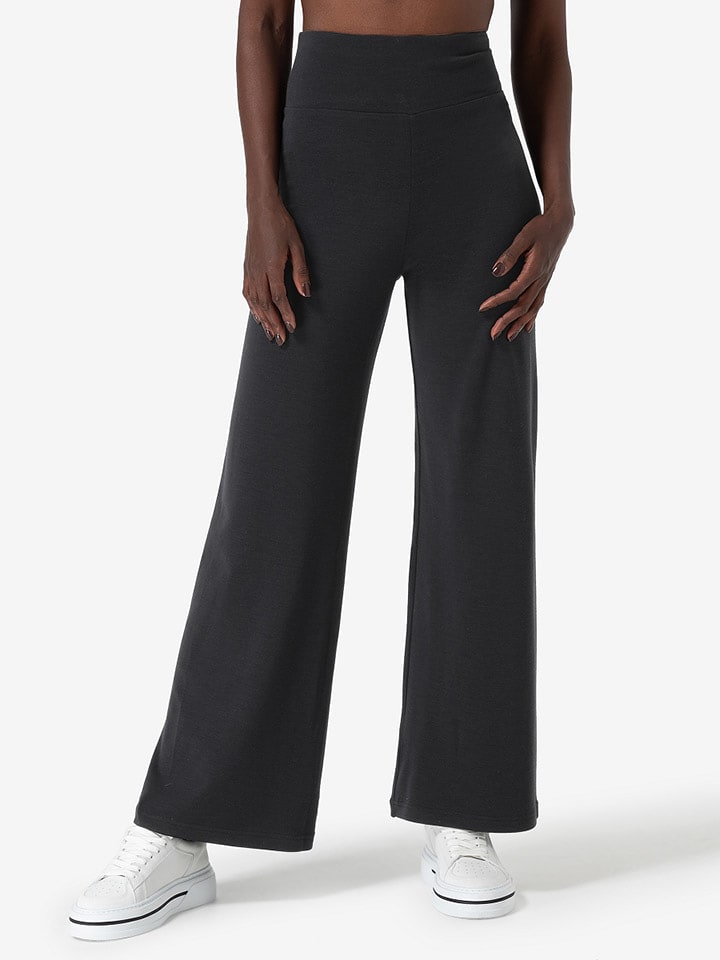 super.natural Hose "Comfy" in Schwarz - 56% | Größe L | Damenhosen