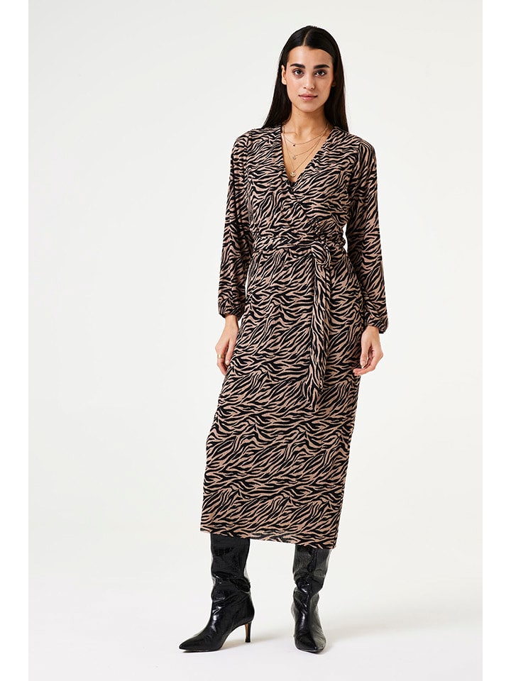 Garcia Kleid in Beige/ Schwarz - 62% | Größe M | Damen-kleider