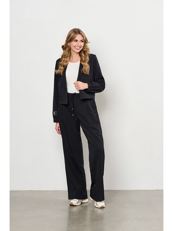&Co Woman Hose "Perfaite" in Schwarz - 63% | Größe XXL | Damenhosen