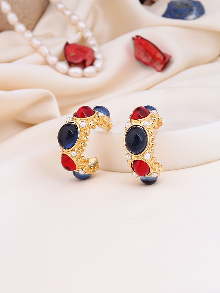 Pierres de Jade Vergold. Halbcreolen mit Perlen und Edelsteinen - 53% | Schmuck