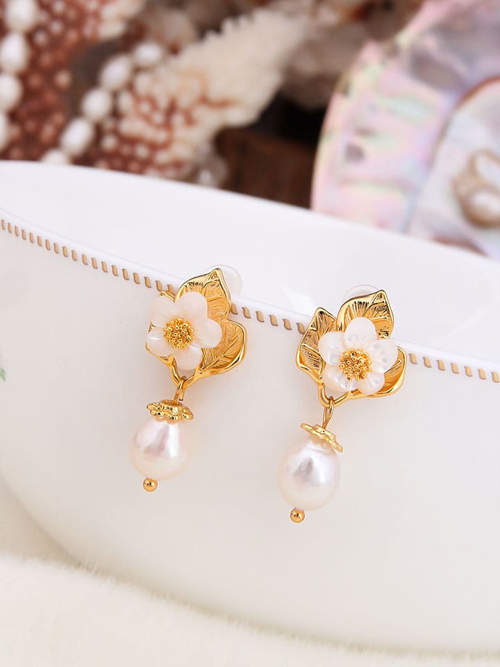 Pierres de Jade Vergold. Ohrstecker mit Perlen - 63% | Schmuck