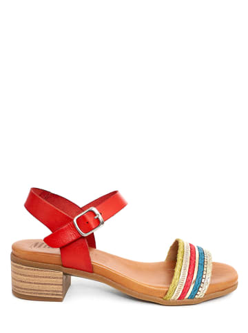 Mia Loé Skórzane sandały w kolorze czerwonym ze wzorem