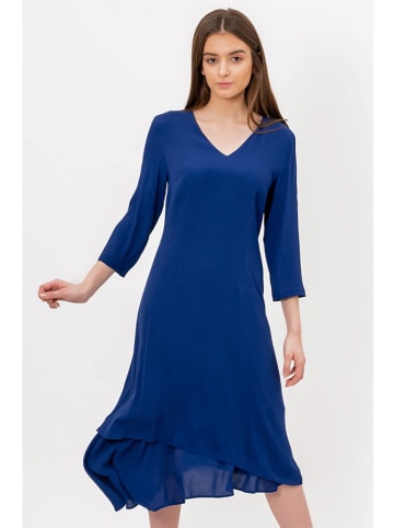 Bialcon Sukienka w kolorze niebieskim