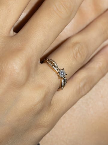 DIAMANTA Złoty pierścionek "Eclat Joli" z diamentami