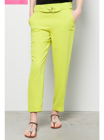 Indies Spodnie "Habitude" - Regular fit - w kolorze żółym