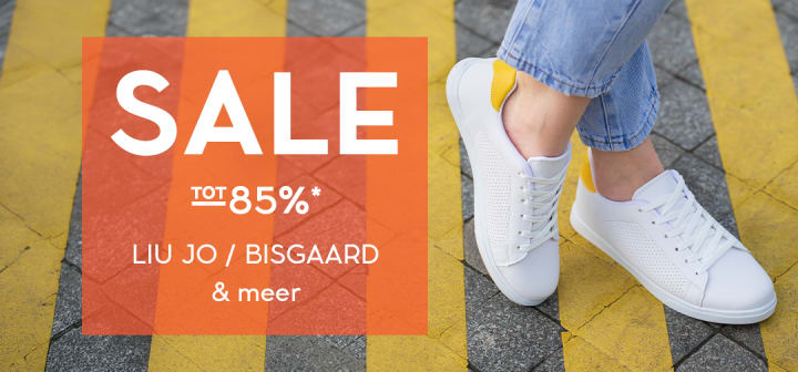 Korte maand, grote uitverkoop