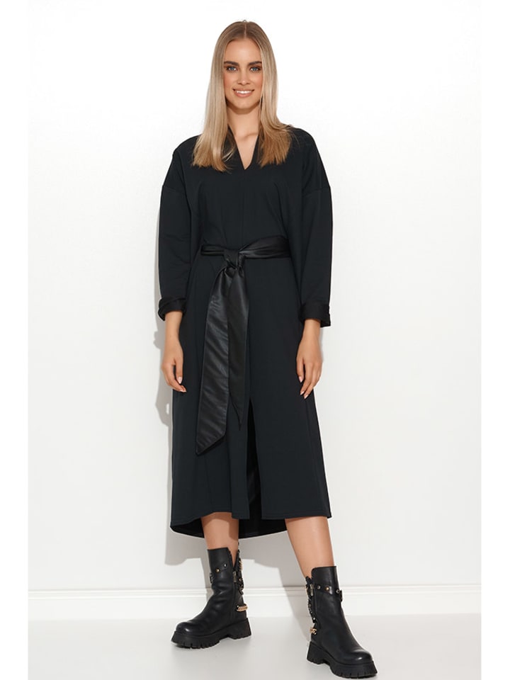 Kleid in Schwarz