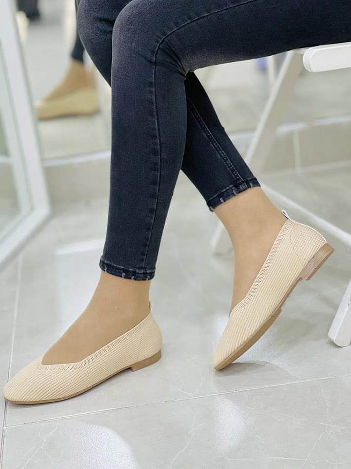 Beige espadrilles flats store