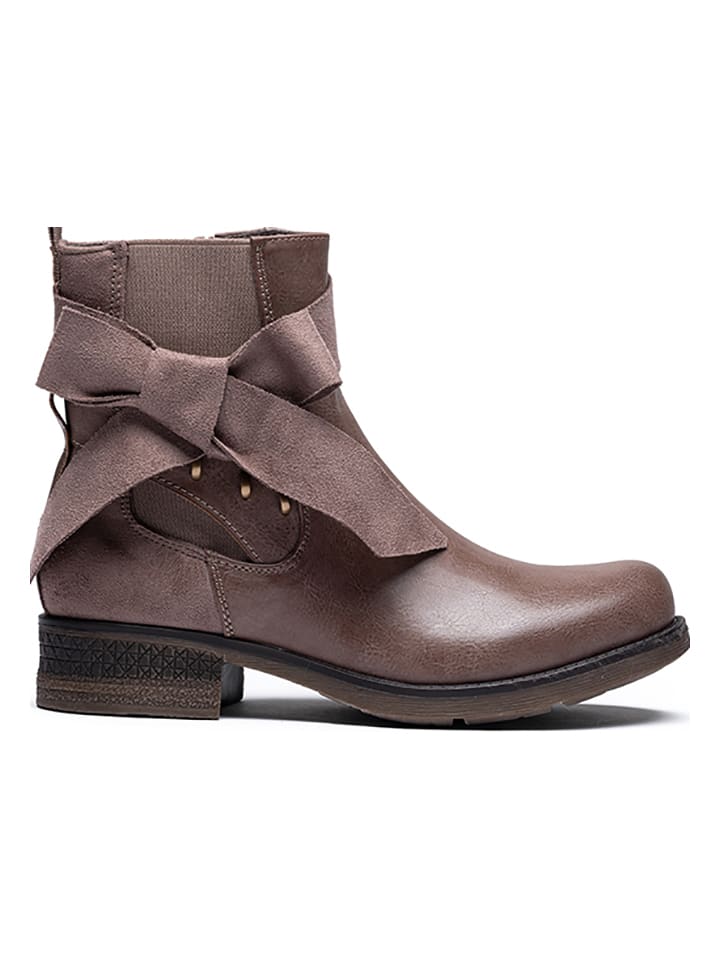 Boots in Khaki