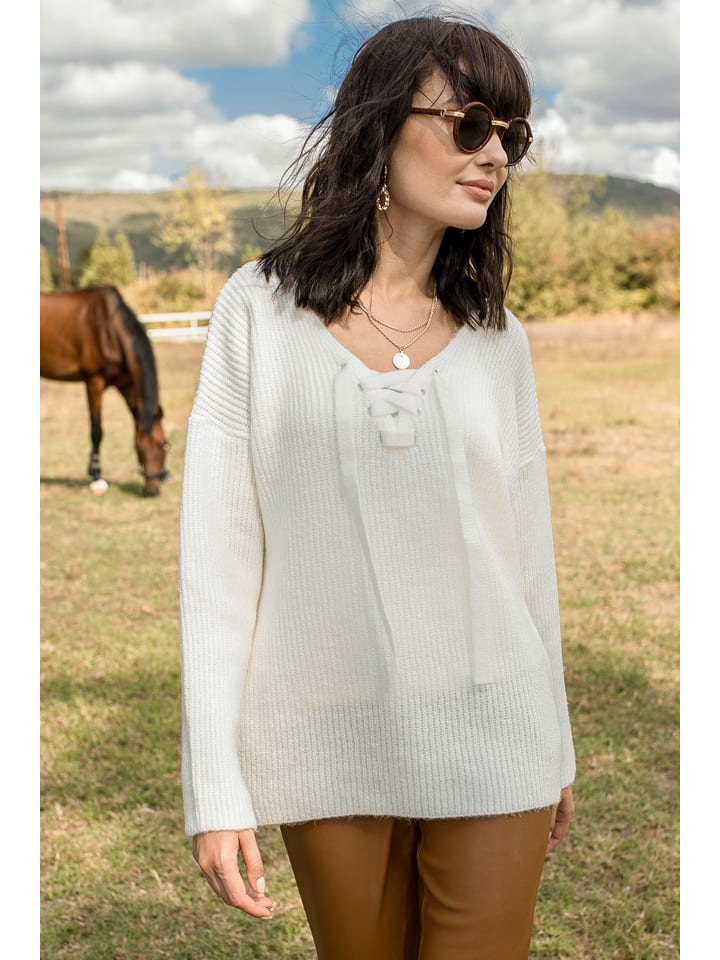 Sweter w kolorze kremowym
