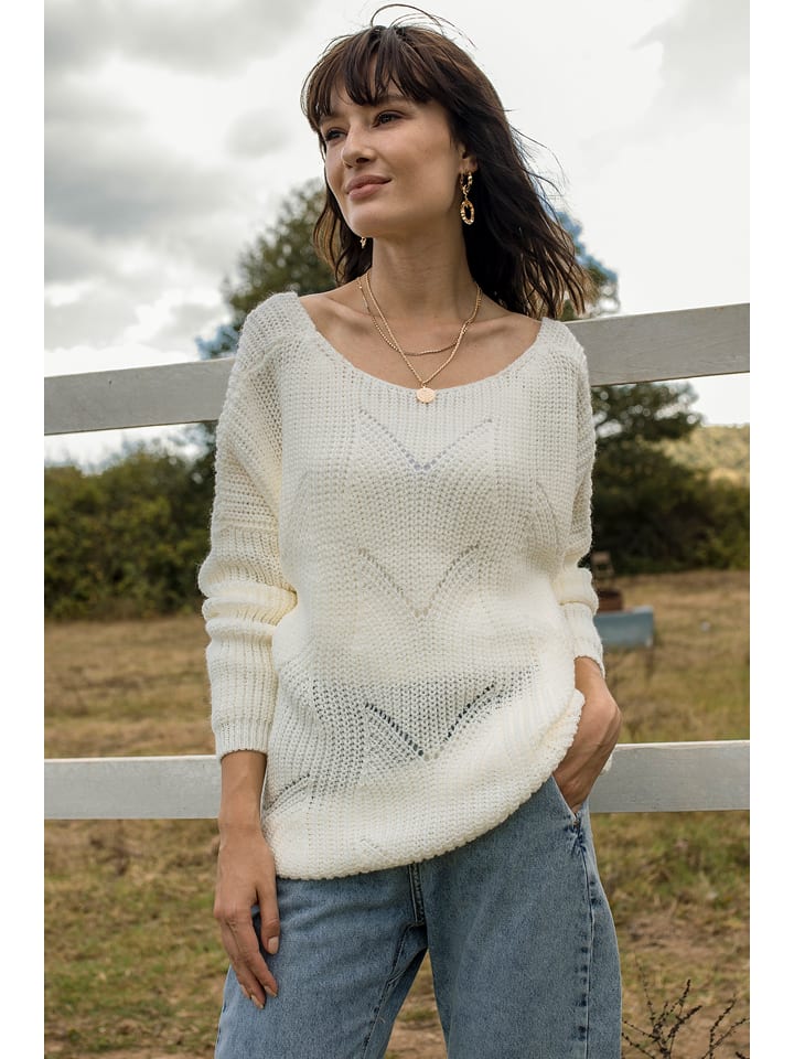 Sweter w kolorze kremowym