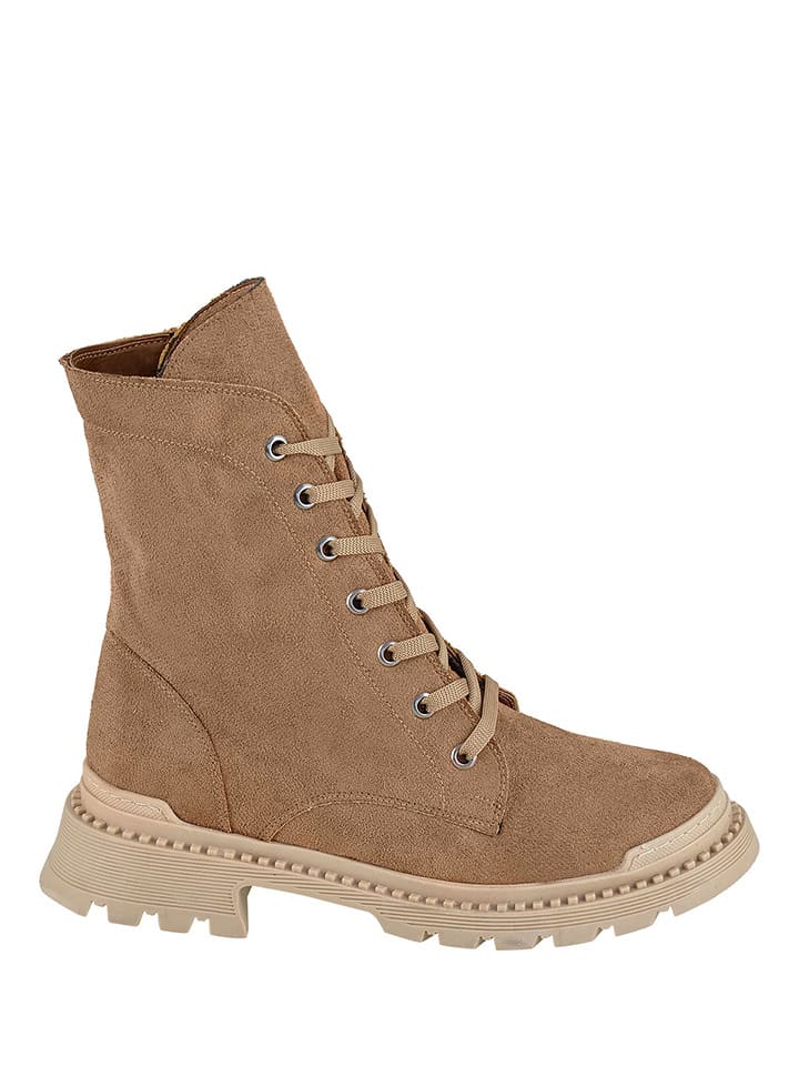 Boots in Braun