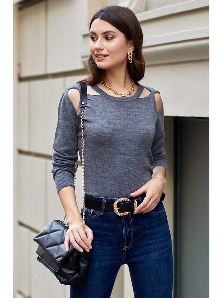 Sweter w kolorze szarym