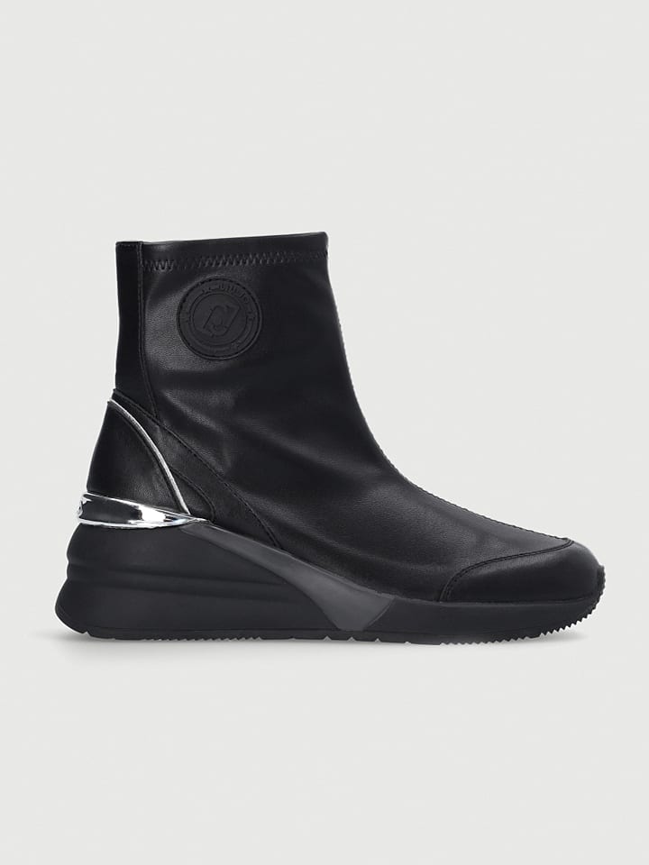 Boots in Schwarz