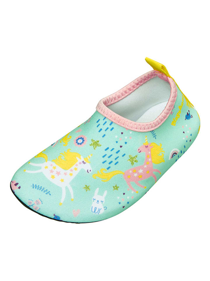 Buty kąpielowe w kolorze miętowym