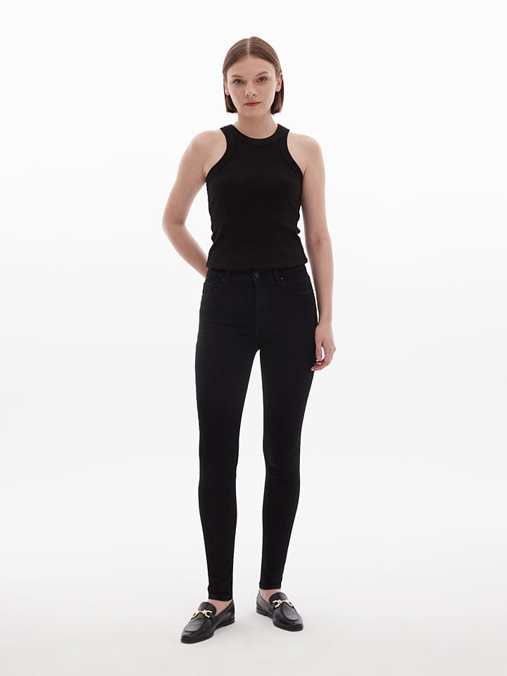 Dżinsy "Amy" - Skinny fit - w kolorze czarnym