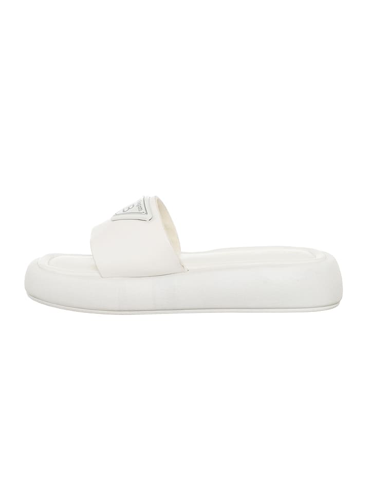 Laura biagiotti clearance flip flops