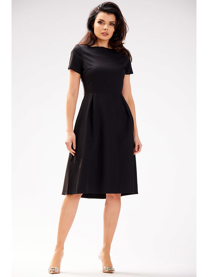 Kleid in Schwarz