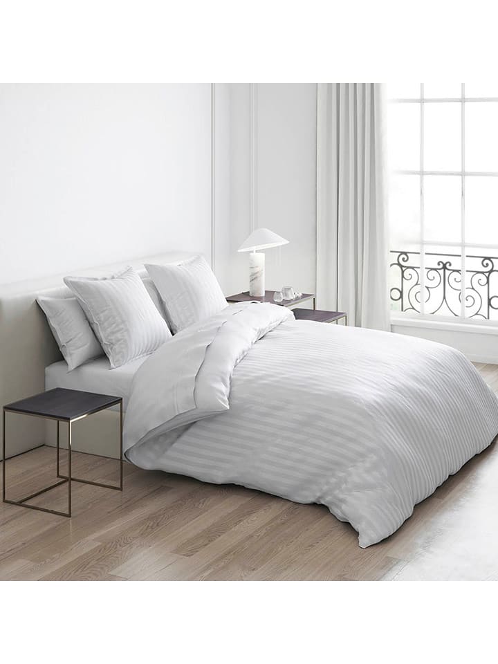 Satijnen beddengoedset wit