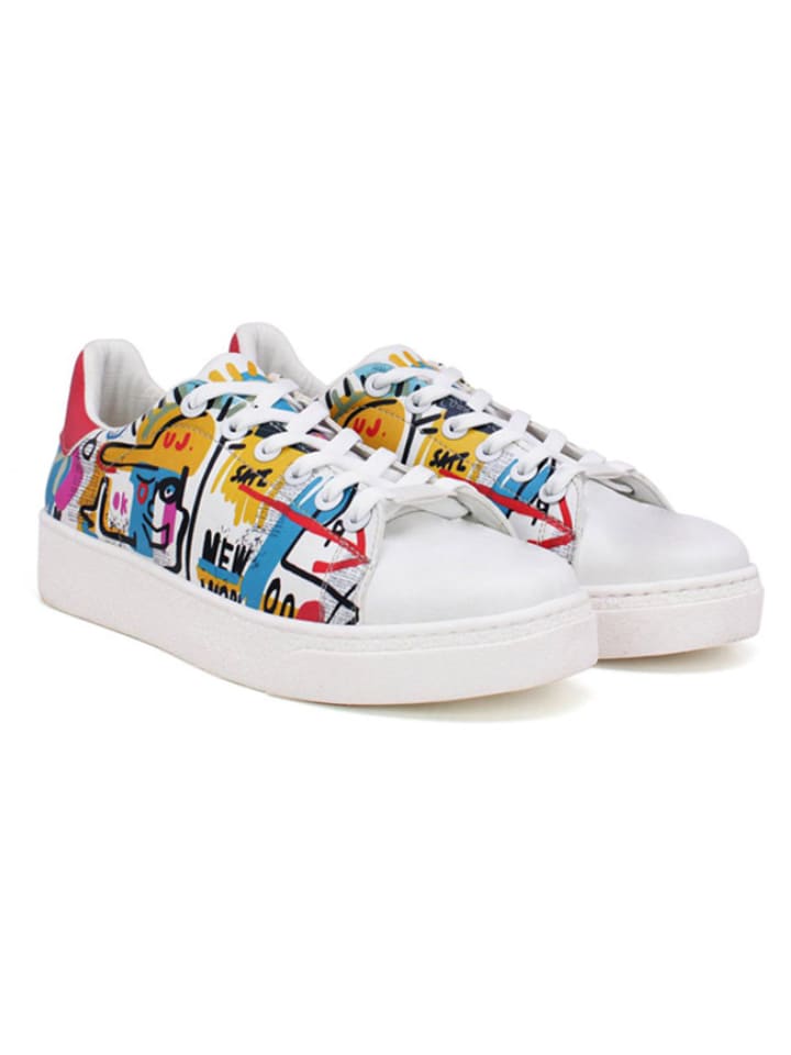 Sneakersy w kolorze białym