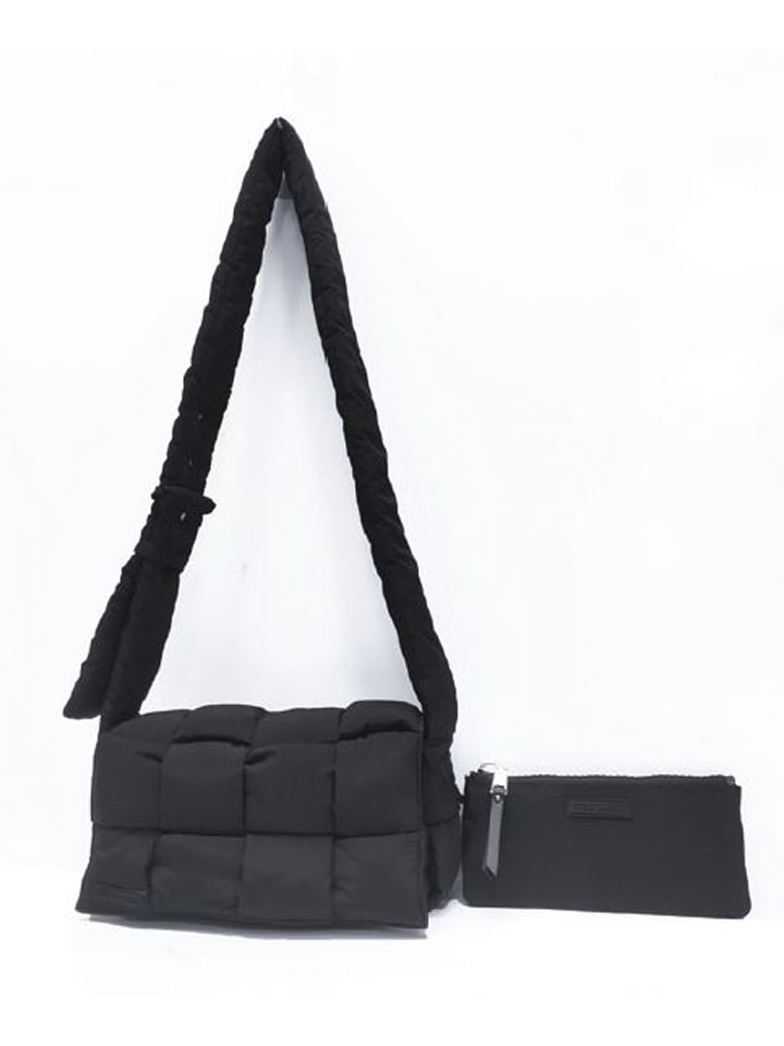 Buy Steve Madden Bmagda Crossbody bag - Black