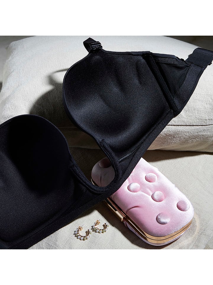 Wonderbra silicone outlet