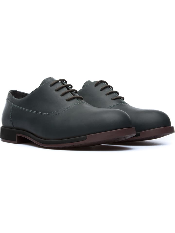 Schnürschuhe in Schwarz