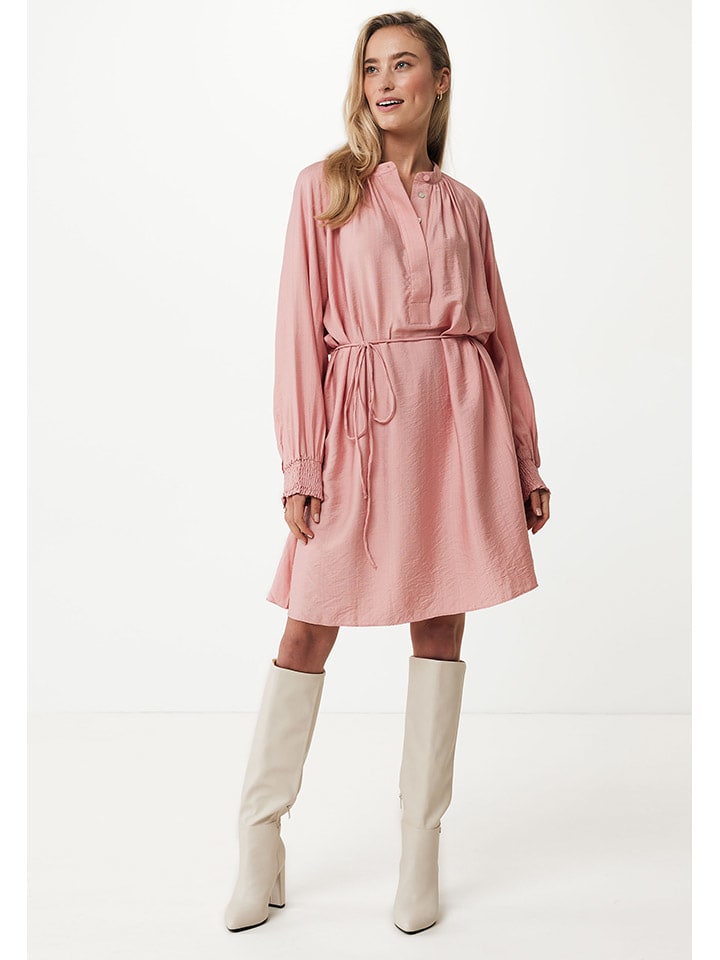 Kleid in Rosa