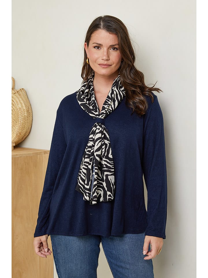 Trui donkerblauw 2025