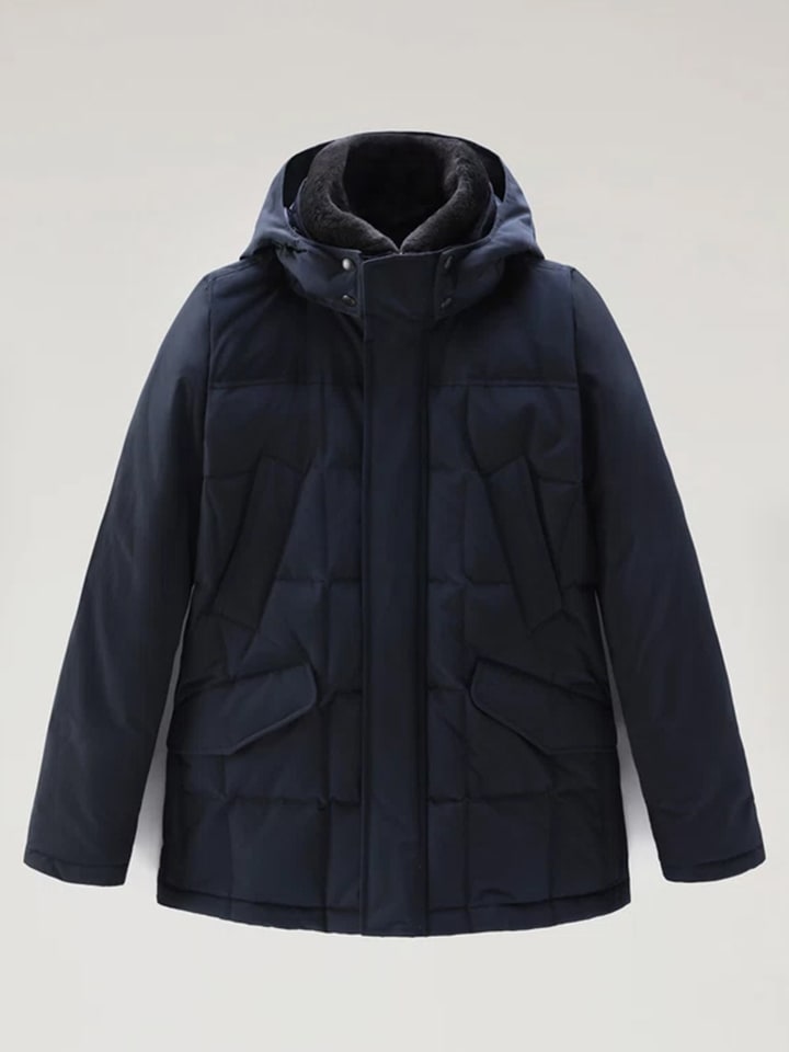 Woolrich Kurtka puchowa w kolorze granatowym najlepsze wyprzeda e w limango