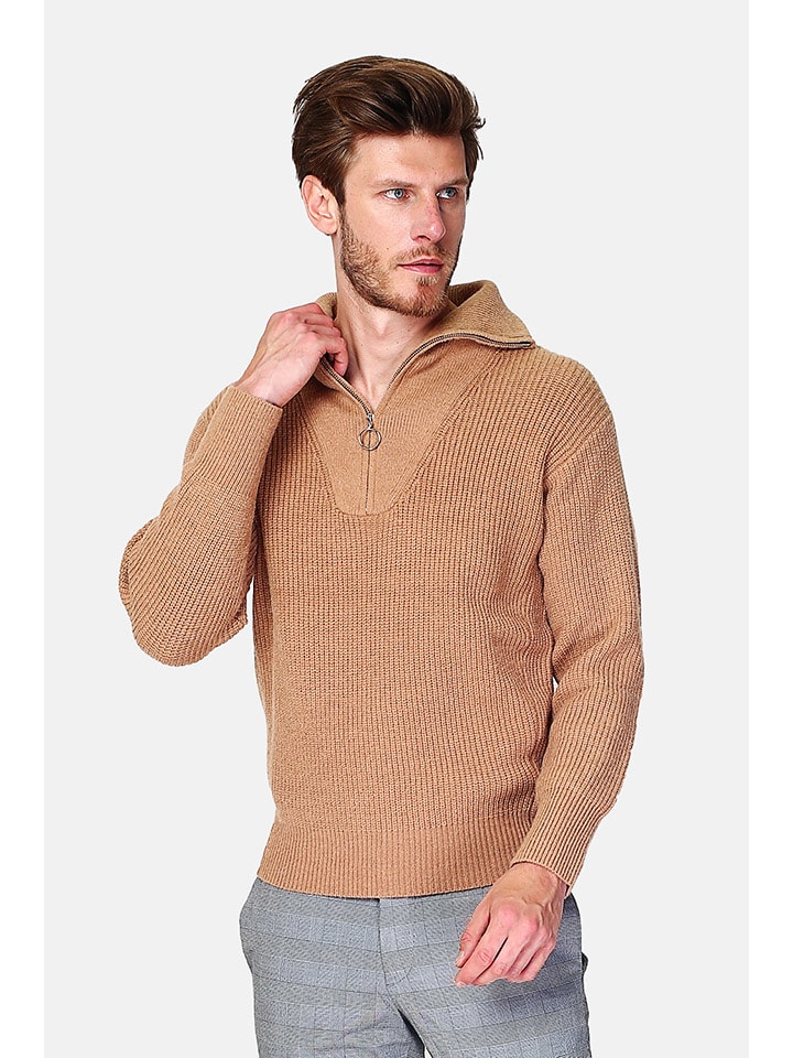 Sweter w kolorze karmelowym