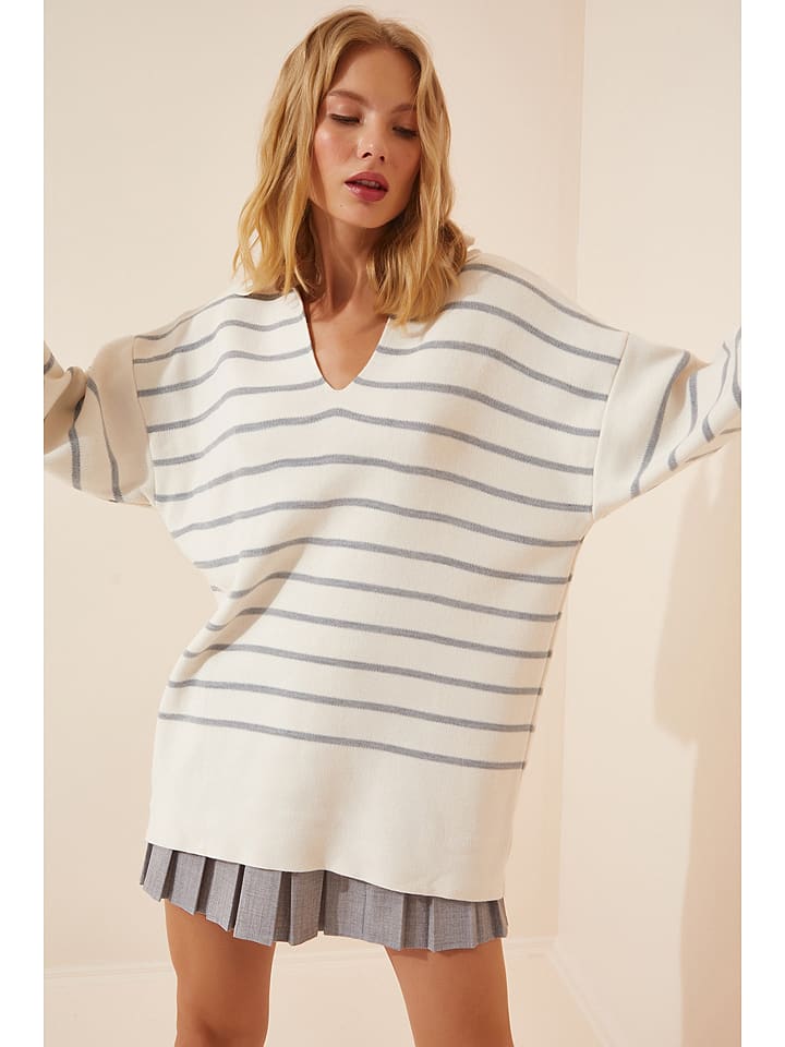 Sweter w kolorze białym