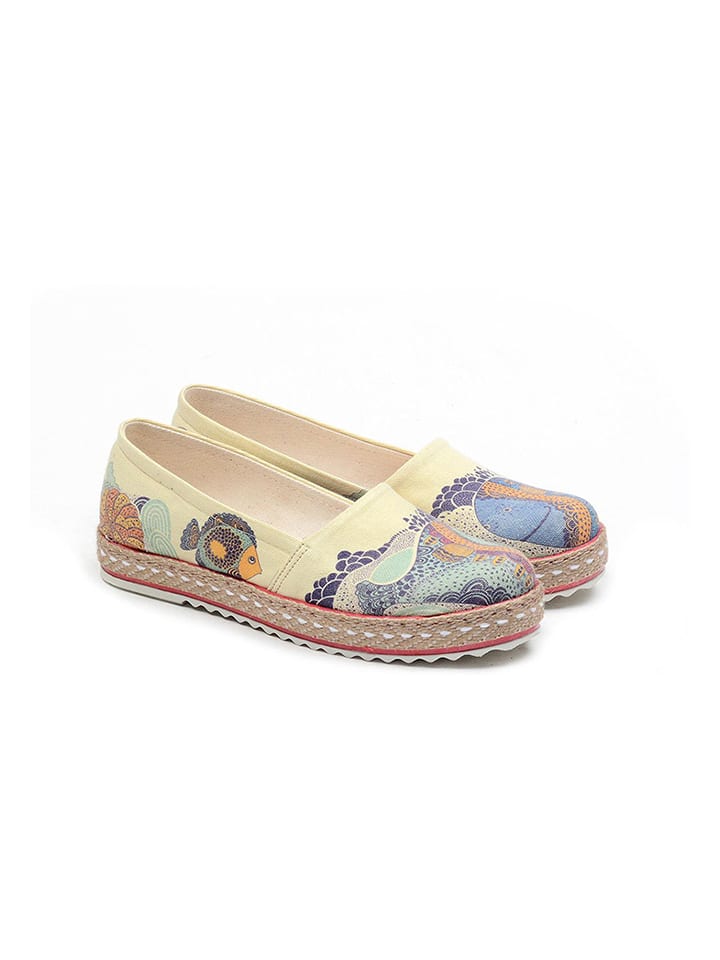 Espadryle w kolorze kremowym ze wzorem