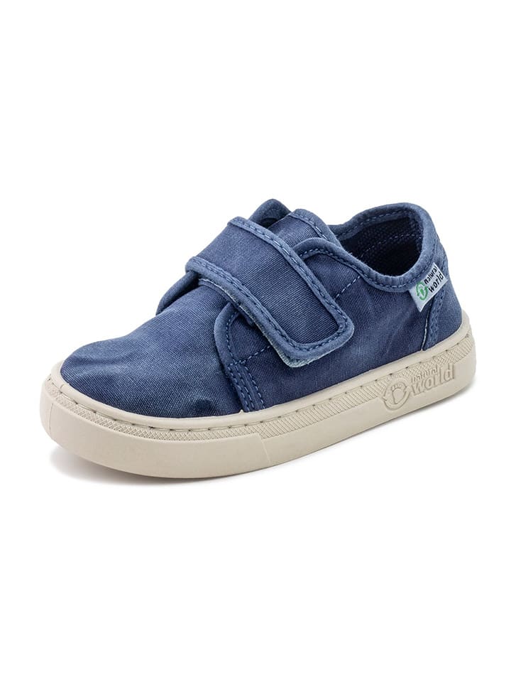 Sneakersy w kolorze niebieskim