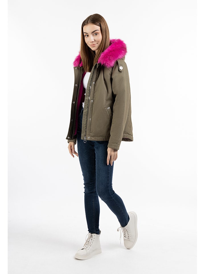 Winterjacke in Oliv