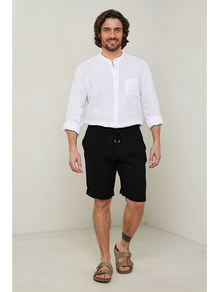 Shorts in Schwarz