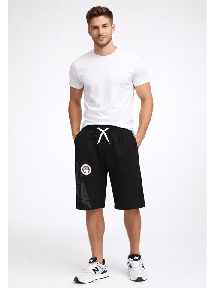 Sweatbermudas "Parithe" in Schwarz