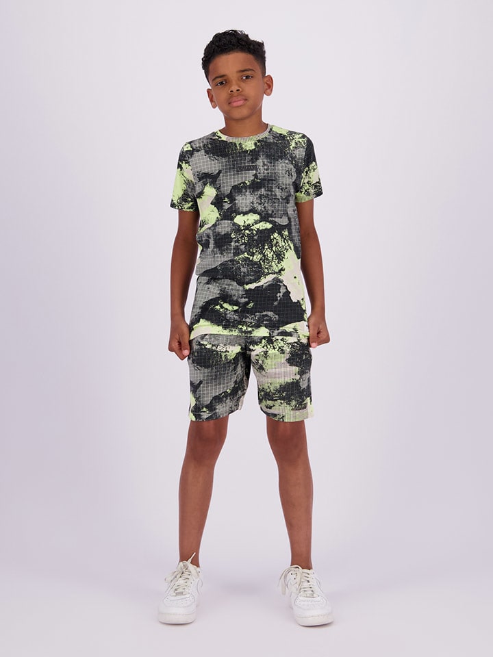 Shorts in Grün