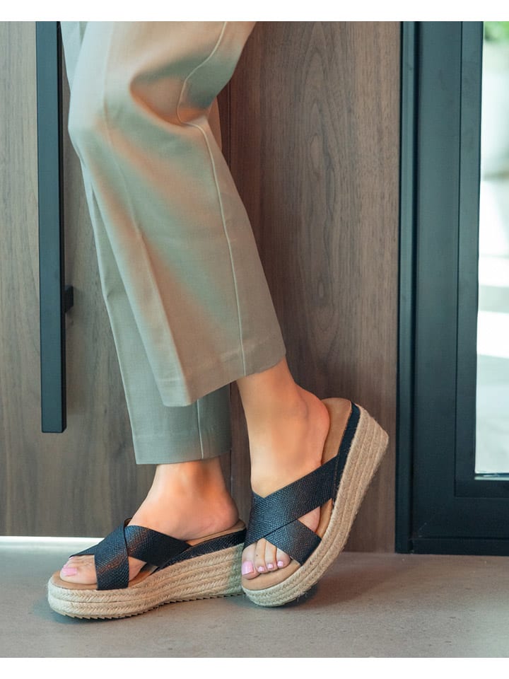 Sleehakslippers zwart