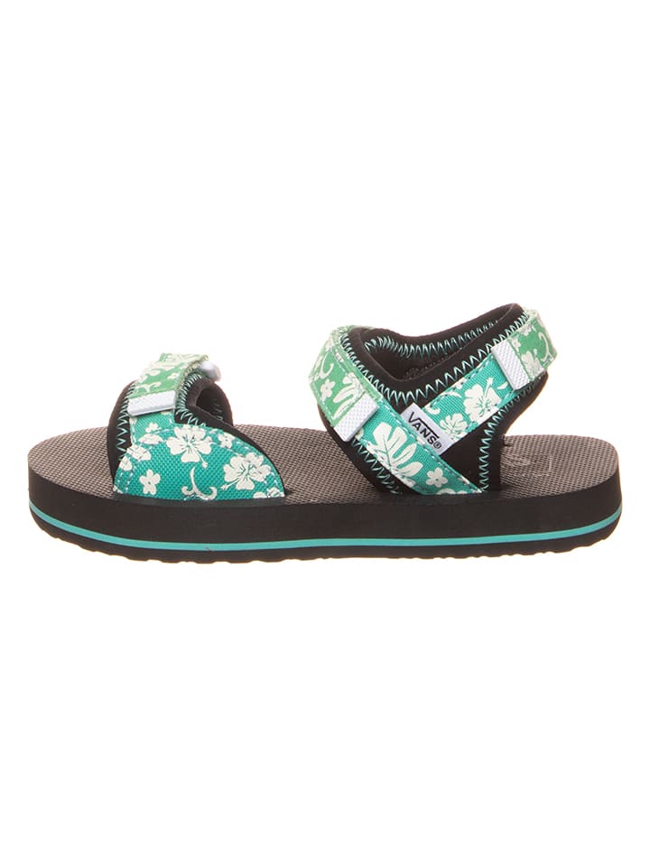 Sandalen in Grun WeiB