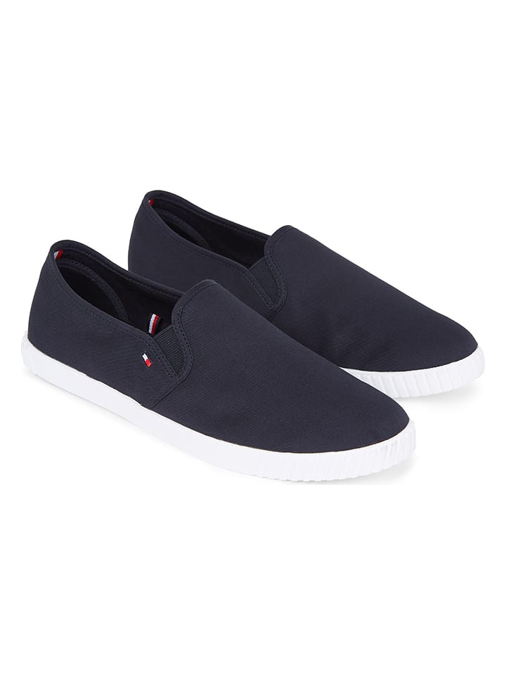 Tommy hilfiger slippers black sale
