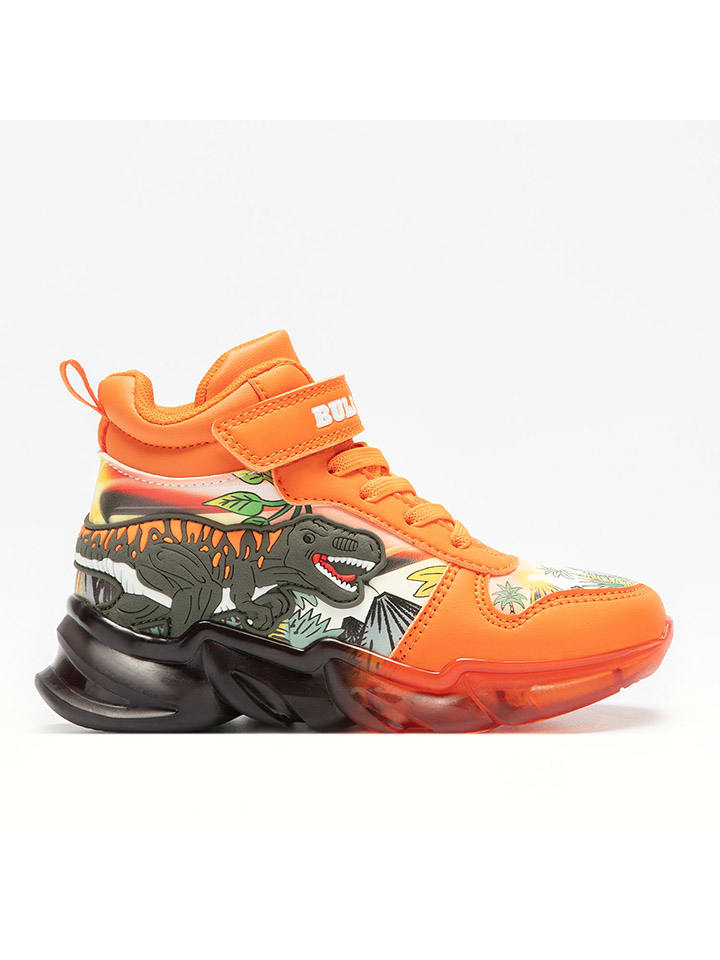 Sneakers in Orange