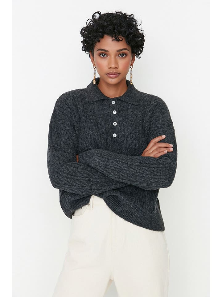 Sweter w kolorze antracytowym