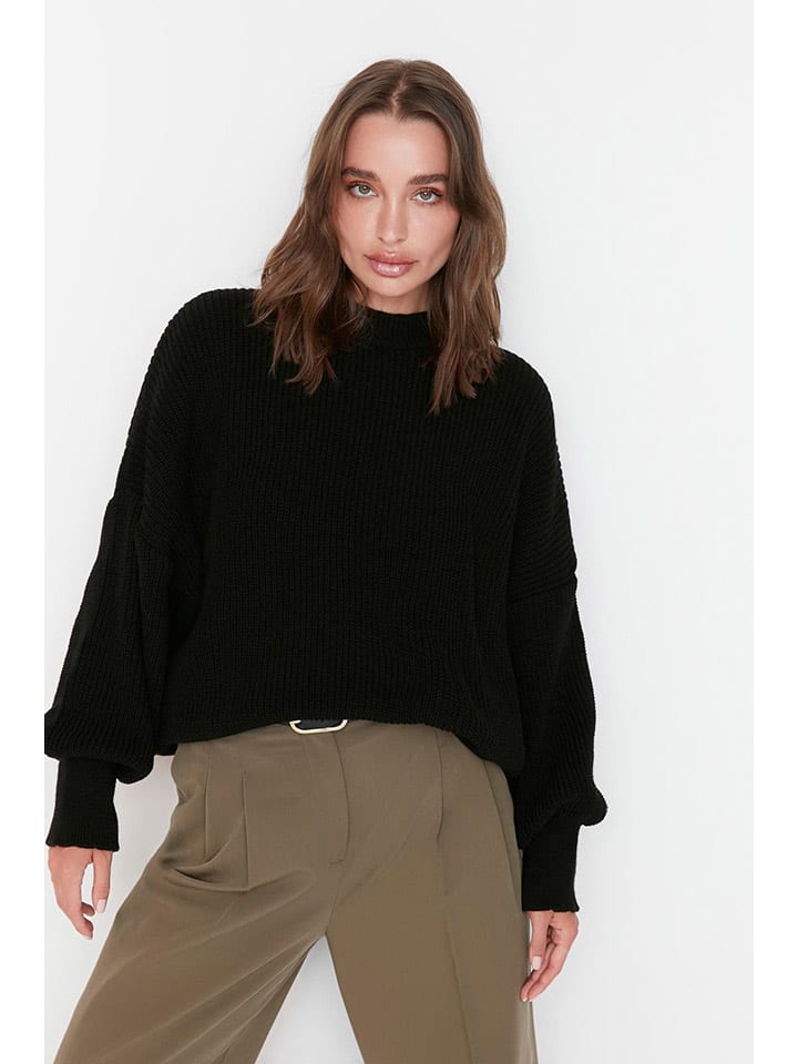 Sweter w kolorze czarnym
