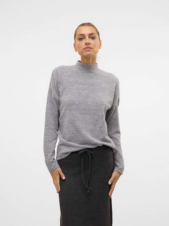 Sweter w kolorze szarym