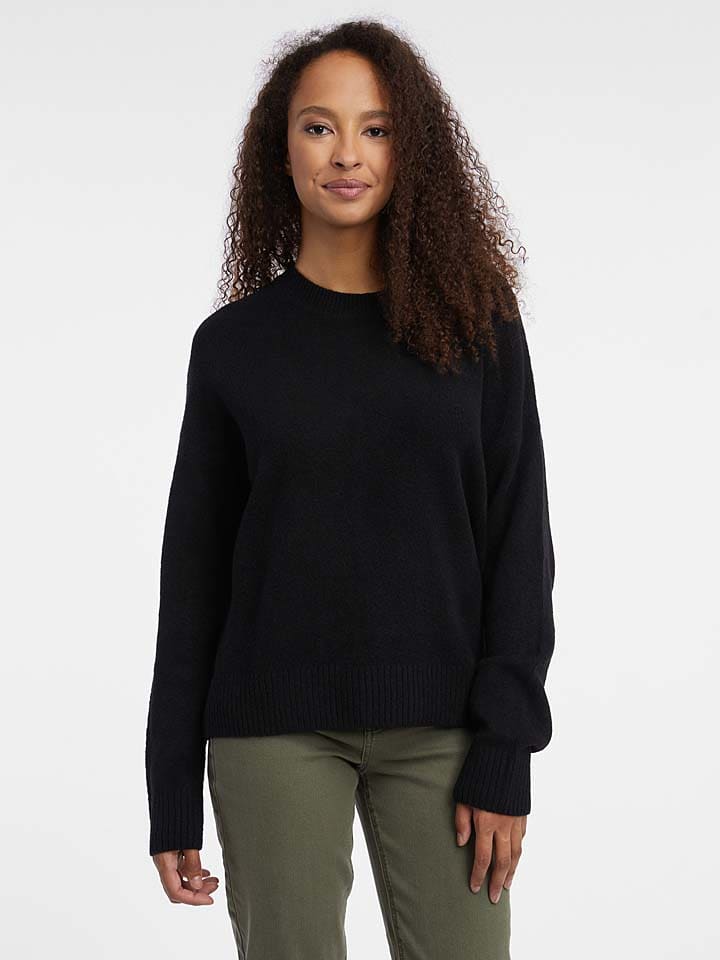 Sweter w kolorze czarnym