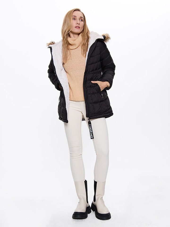 Winterjacke in Schwarz