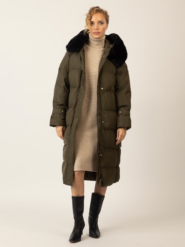 Płaszcz zimowy w kolorze khaki